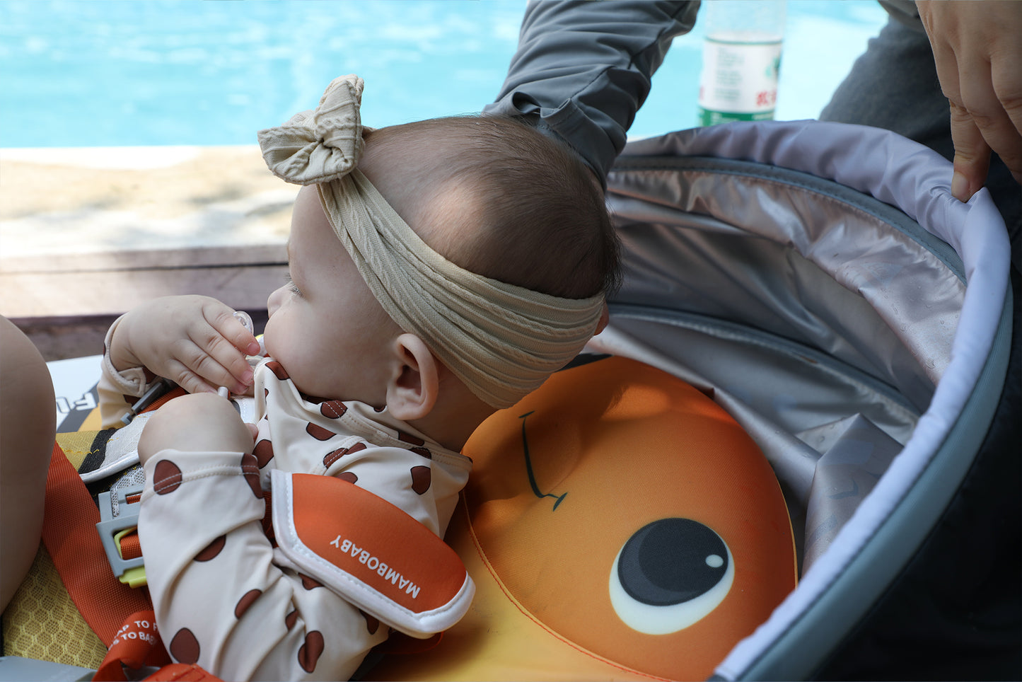 Clownfish Pal Chest Float – Baby Pool Float with 3D Canopy 3-24 Months (Purple & Pastel)