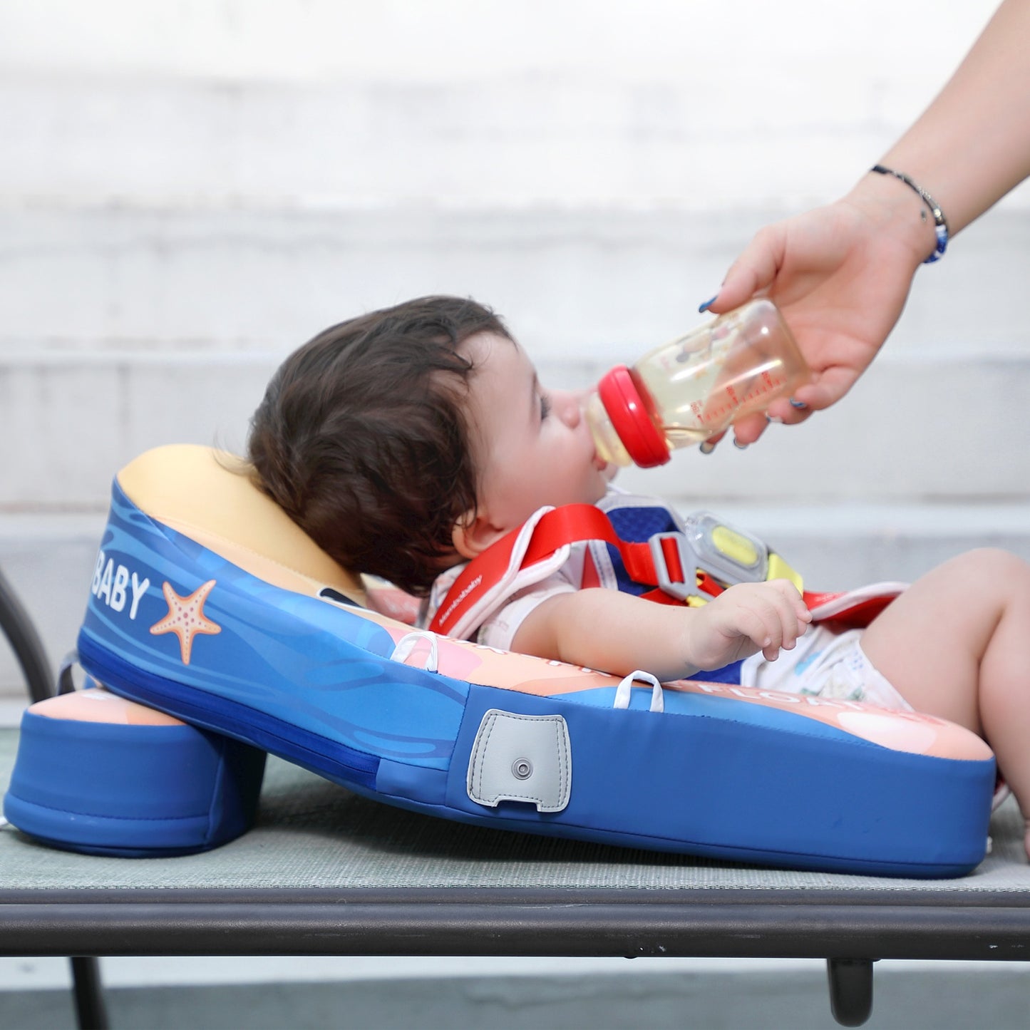 Starry Fun Chest Float – Baby Pool Float with 3D Canopy 3-24 Months